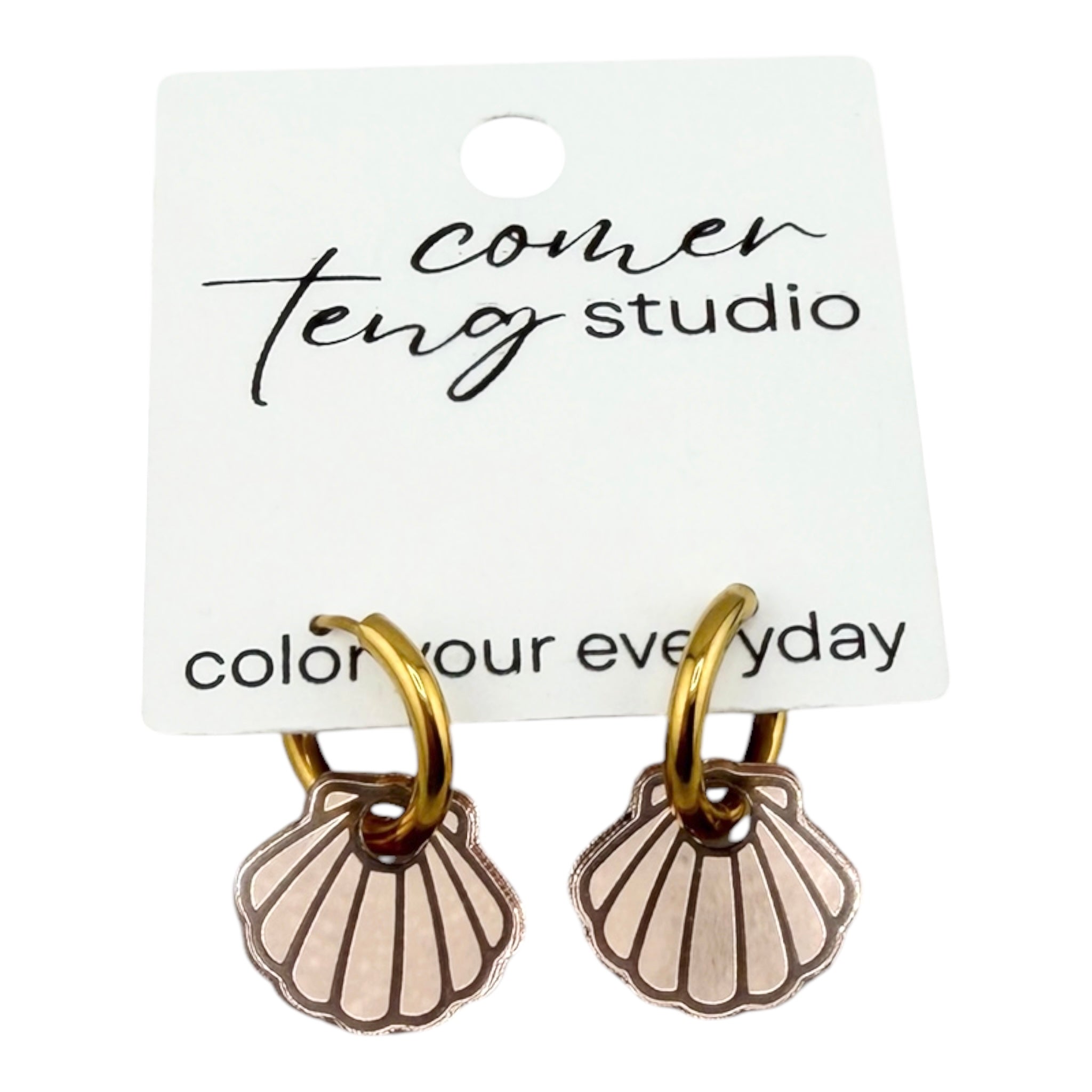 Scallop Charm Hoop Earrings