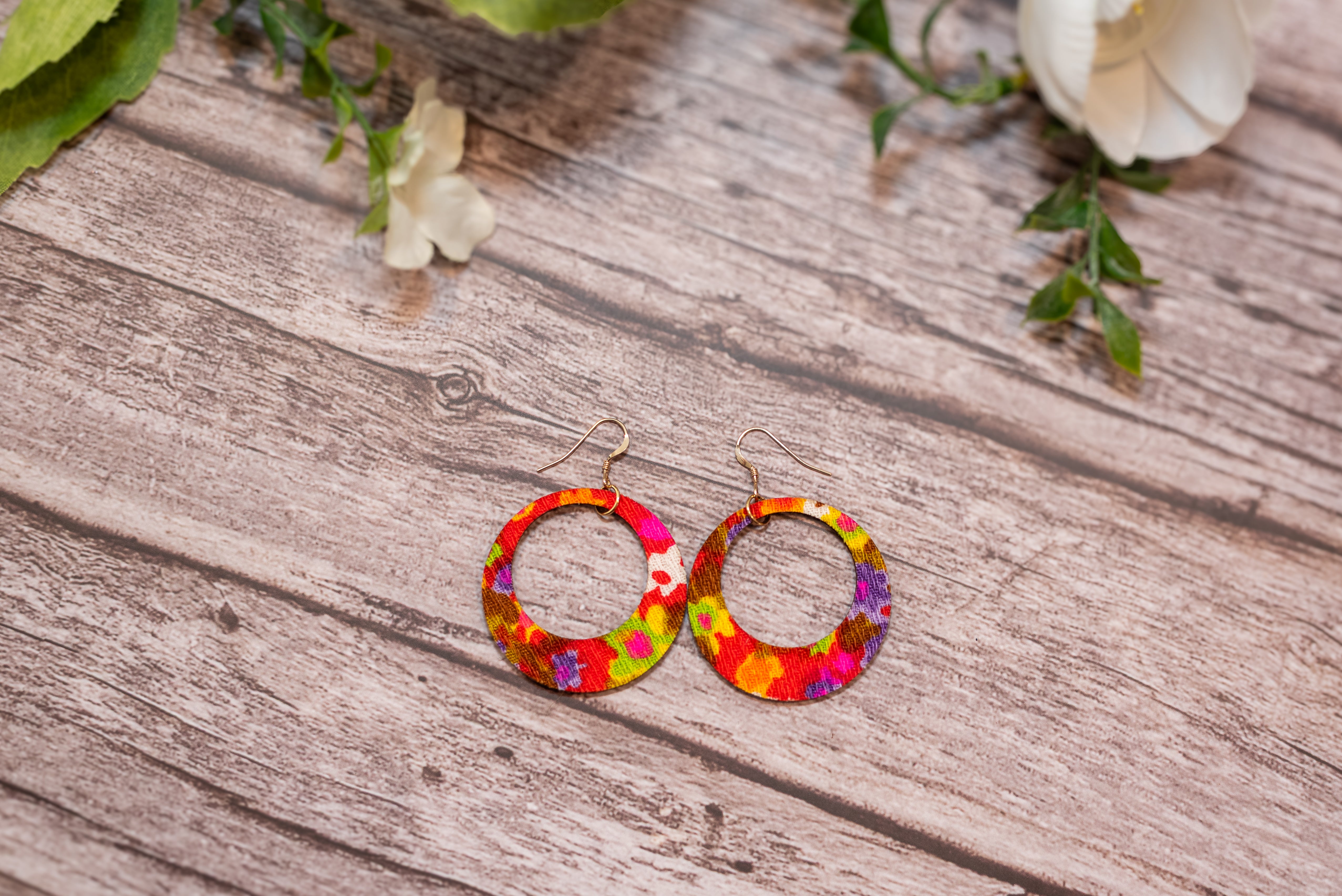 Reloved Small Retro Floral Hoop Earrings