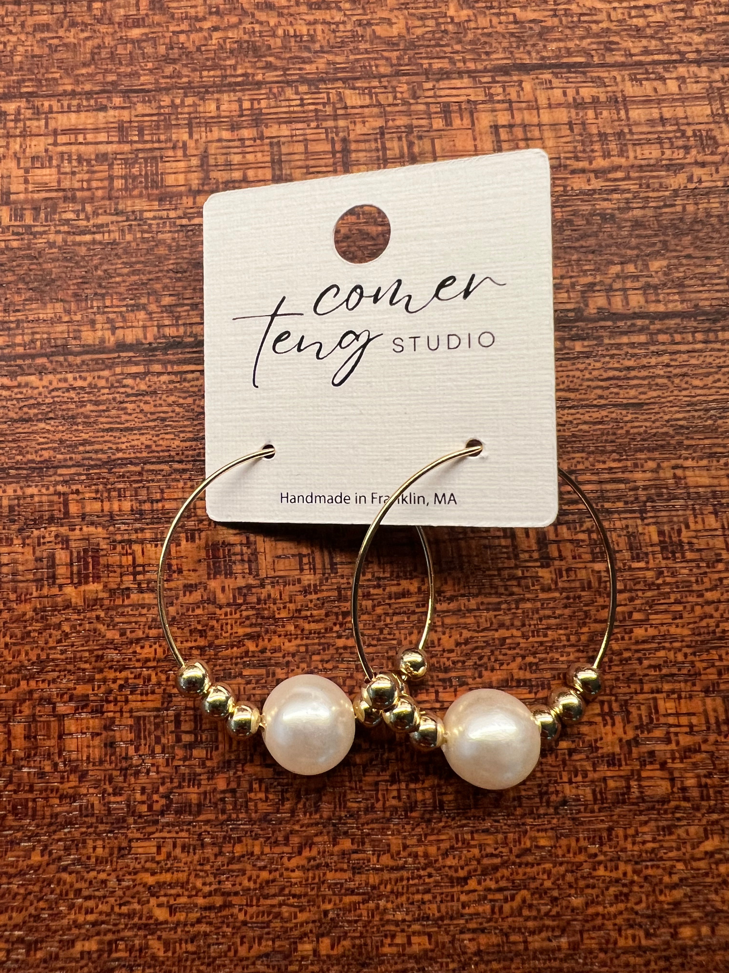 Upcycled Gold Hoop Earrings with Round Pearl and Gold Beads