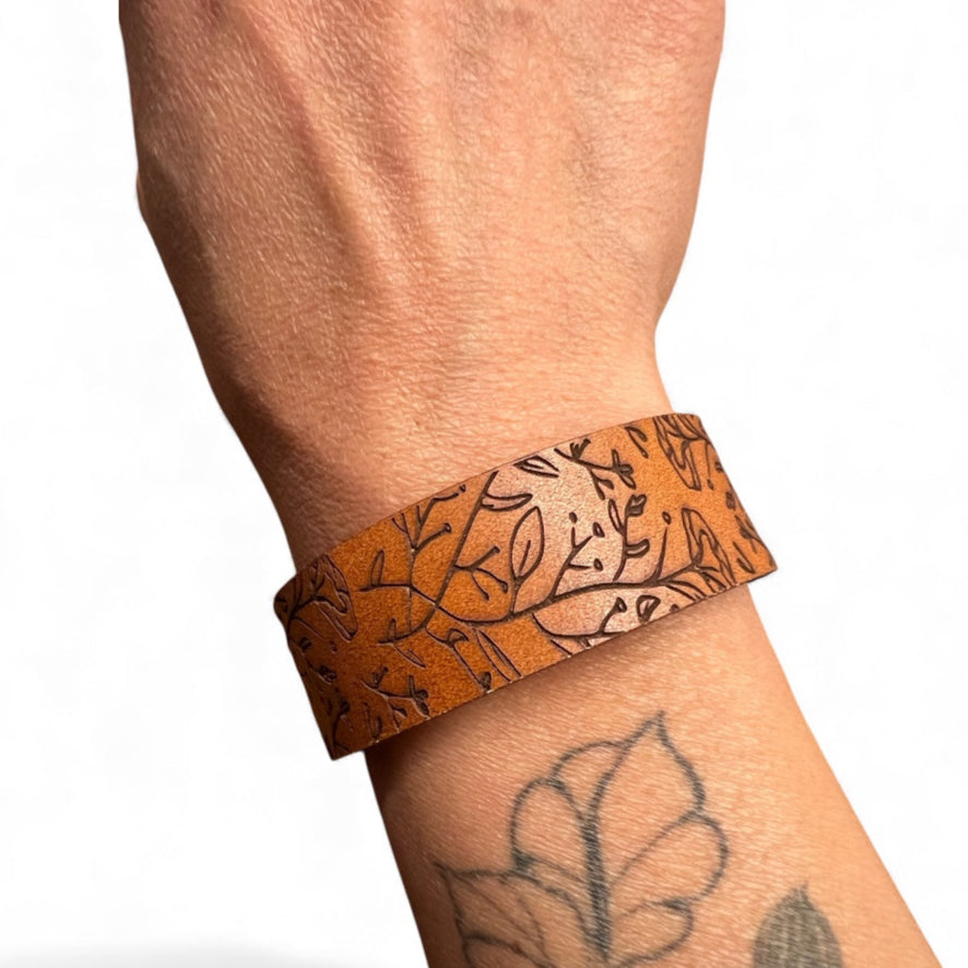 Floral Buckle Leather Cuff Bracelet